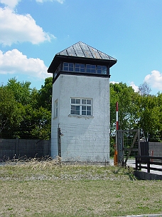 DSC00622 Dachau Guard Tower